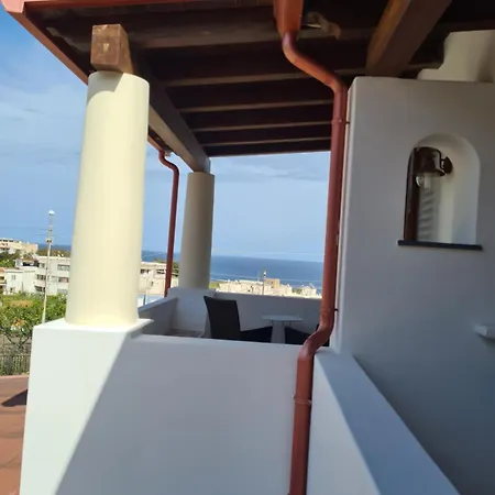 A F R O D I T E Casa de hóspedes 4*