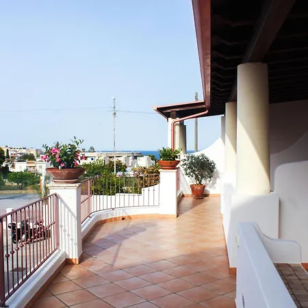 A F R O D I T E Casa de hóspedes 4*