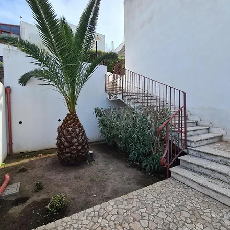 A F R O D I T E Casa de hóspedes Lípara