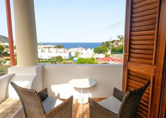 A F R O D I T E 4* ליפארי