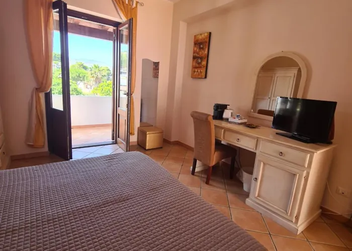 A F R O D I T E 4* Lipari (Isola Lipari)